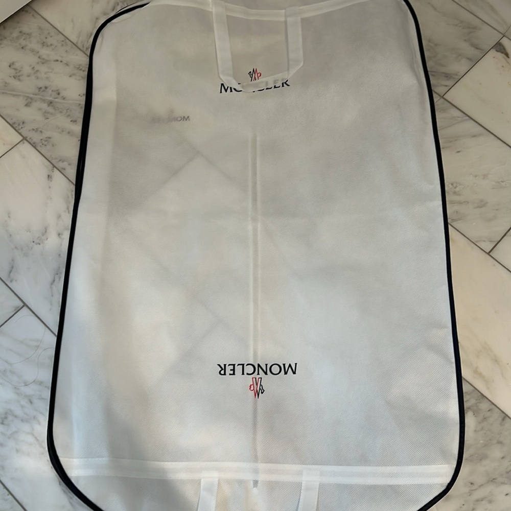 Moncler Flammette Puffer - Picture 11 of 11